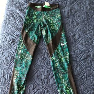 Nike Pro Green mesh leggings-Small